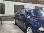 BMW 523-8
