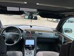 Mercedes E 270-7