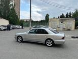 Mercedes E 270-3