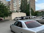 Mercedes E 270-6