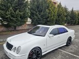 Mercedes E 240-4