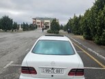 Mercedes E 240-10