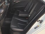 Mercedes E 350-11