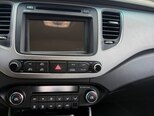 Kia Carens-10