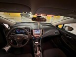 Chevrolet Cruze-12