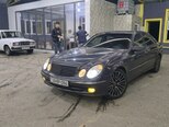 Mercedes E 220-2