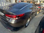 Kia K5-4