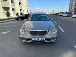 Mercedes E 270-1
