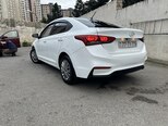Hyundai Accent-5