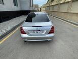 Mercedes E 240-11
