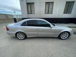 Mercedes E 240-4