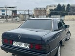 Mercedes 190-4