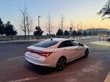 Hyundai Elantra-6