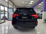 Kia Sorento-12