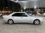 Mercedes E 270-2