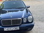 Mercedes E 240-4