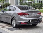 Hyundai Elantra-14