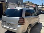 Opel Zafira-4