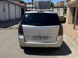 Opel Zafira-5