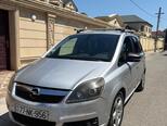 Opel Zafira-1