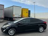 Hyundai Elantra-2