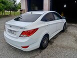 Hyundai Accent-4