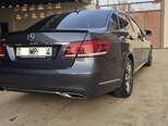Mercedes E 220-2