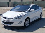 Hyundai Elantra-4