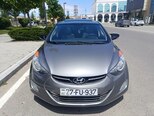 Hyundai Elantra-1