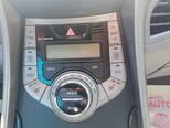 Hyundai Elantra-18