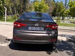 Hyundai Sonata-2