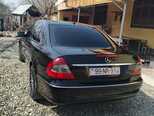 Mercedes E 220-2