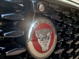 Jaguar F-Pace-12