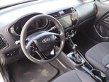 Kia Rio-7
