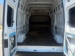 Ford Transit-12