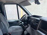 Ford Transit-7