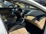 Hyundai Elantra-9