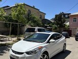 Hyundai Elantra-1