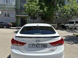Hyundai Elantra-5