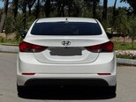 Hyundai Elantra-6