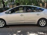 Toyota Prius-4