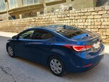 Hyundai Elantra-12