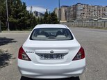 Nissan Sunny-5