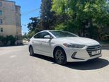 Hyundai Elantra-3