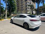 Hyundai Elantra-5