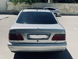 Mercedes E 240-13