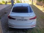 Hyundai Elantra-3