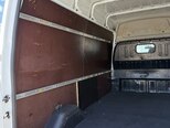 Ford Transit-12