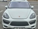 Porsche Cayenne Turbo S-1