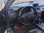 Mercedes E 300-7